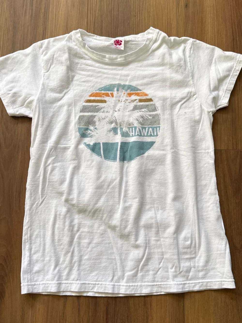 Women's White Hawaii Graphic Tee with Palm Tree